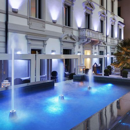 Lhp Hotel Montecatini Palace & Spa Kültér fotó The hotel's pool